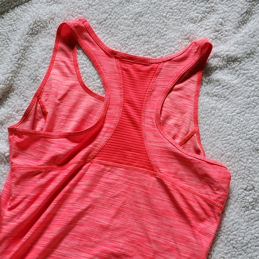 💥SOLD💥Workout tank bundle. - Picture 5 of 6